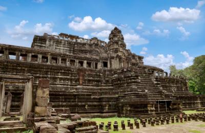 Baphuon temple